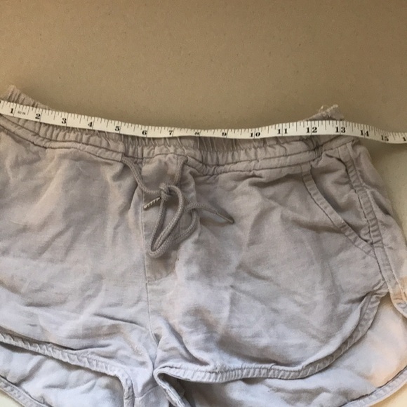 Aritzia Community Habitus Short linen blend Distressed size small light gray - Picture 8 of 13